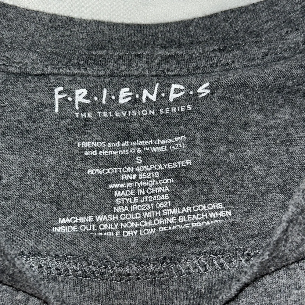 FRIENDS tee - Picture 2 of 3